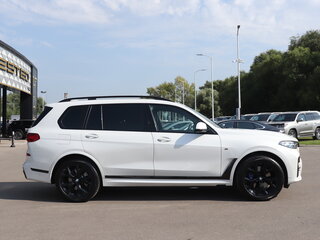 2020 BMW X7 M50d I (G07), белый, 9128553 рублей, вид 4