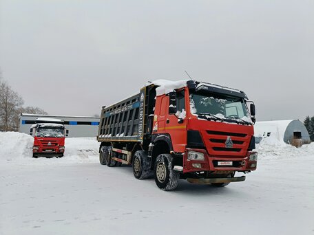 2022 Sinotruk Howo ZZ3407, красный, 6800000 рублей, вид 3