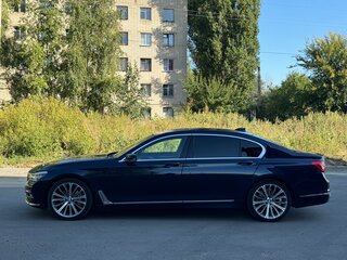 2017 BMW 7 серии Long 730Ld xDrive VI (G11/G12), синий, 3650000 рублей, вид 4