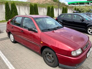 1996 SEAT Cordoba I, красный, 200000 рублей, вид 2