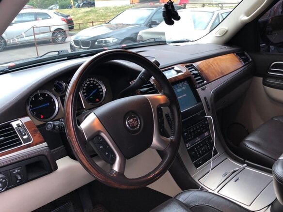 2011 Cadillac Escalade III, чёрный - вид 9