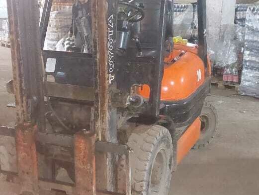 1997 Toyota 6F, оранжевый, 760000 рублей - вид 8