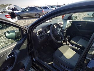 2013 Volkswagen Polo V, чёрный, 1100000 рублей, вид 4