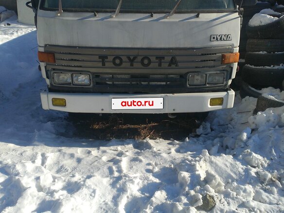 1994 Toyota Dyna, белый, 700000 рублей - вид 4