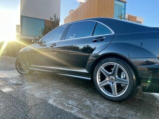 2006 Mercedes-Benz S-Класс 600 Long V (W221), чёрный, 2000000 рублей, вид 1