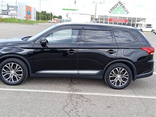 2016 Mitsubishi Outlander III Рестайлинг 2, чёрный, 2200000 рублей, вид 4