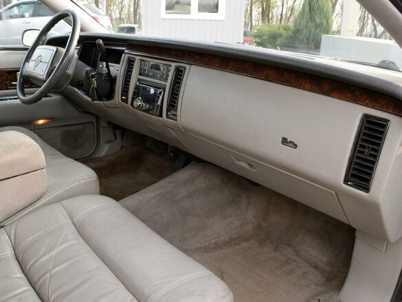 1993 Cadillac Fleetwood II, серый - вид 7