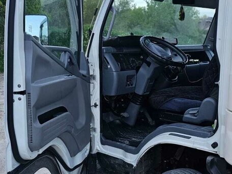 2018 Fuso (Mitsubishi) Canter, белый, 2950000 рублей, вид 3