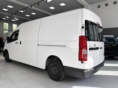 2025 Toyota HiAce, белый, 6100000 рублей, вид 5