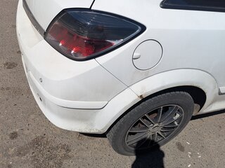 2008 Opel Astra GTC H Рестайлинг, белый, 280000 рублей, вид 5