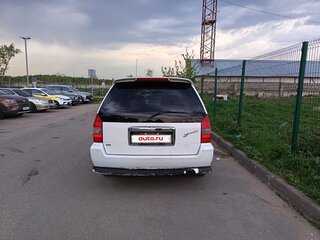 2001 Mitsubishi Chariot Grandis III, белый, 380000 рублей, вид 4