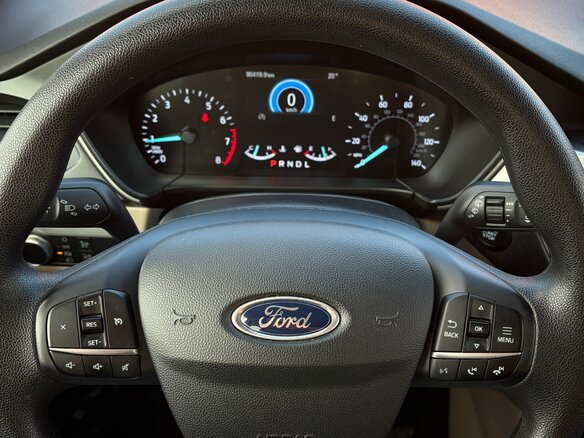 2020 Ford Escape IV, чёрный, 1650000 рублей - вид 16