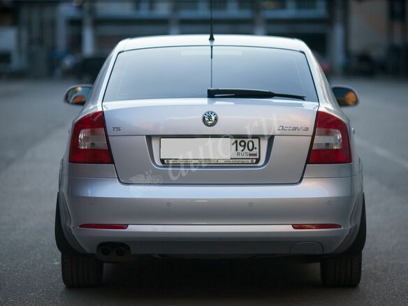 2011 Skoda Octavia II (A5) Рестайлинг, серебристый - вид 5