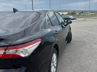 2019 Toyota Camry VIII (XV70), чёрный, 2600000 рублей, вид 2