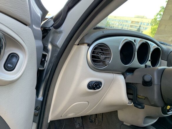 2001 Chrysler PT Cruiser, серебристый - вид 15