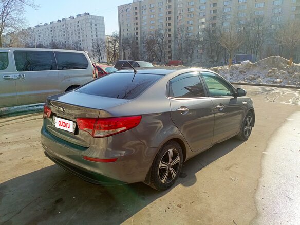 2016 Kia Rio III Рестайлинг, серый, 600000 рублей - вид 5