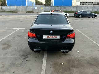 2004 BMW 5 серии 530i V (E60/E61), чёрный, 1250000 рублей, вид 3