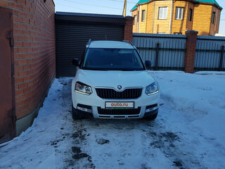 2017 Skoda Yeti I Рестайлинг, белый, 1620000 рублей, вид 2