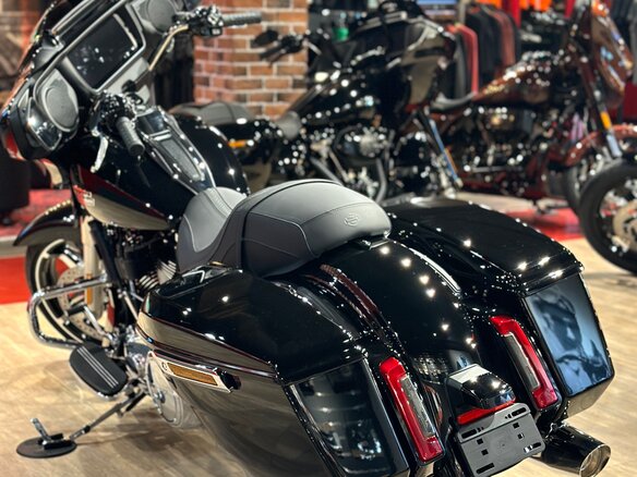 2024 Harley-Davidson Street Glide, чёрный, 3800000 рублей - вид 15