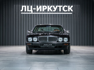 1989 Jaguar XJ II (XJ40), чёрный, 3950000 рублей, вид 3