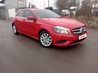 2014 Mercedes-Benz A-Класс 180 III (W176), красный, 1200000 рублей, вид 4