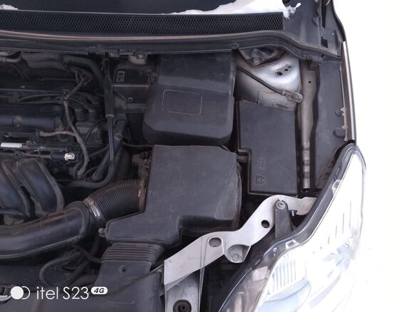 2011 Ford Focus II Рестайлинг, серебристый, 750000 рублей - вид 9