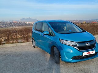 2018 Honda Freed II, синий, 1750000 рублей, вид 2