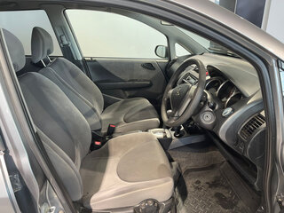2005 Honda Fit I, серый, 420000 рублей, вид 3