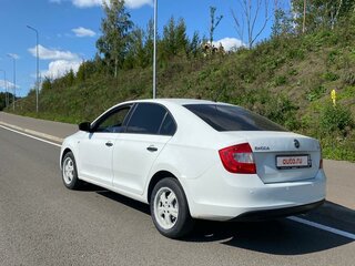 2015 Skoda Rapid I, белый, 910000 рублей, вид 4