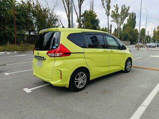 2018 Honda Freed II, жёлтый, 1500000 рублей, вид 4