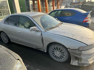 2002 Mitsubishi Galant VIII Рестайлинг, серебристый, 300000 рублей, вид 1