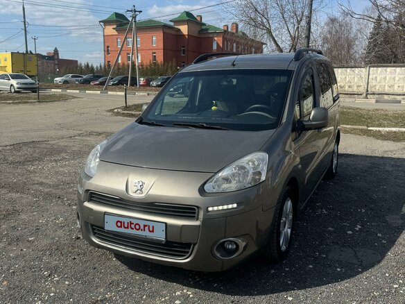 2013 Peugeot Partner II Рестайлинг, серый, 880000 рублей - вид 1