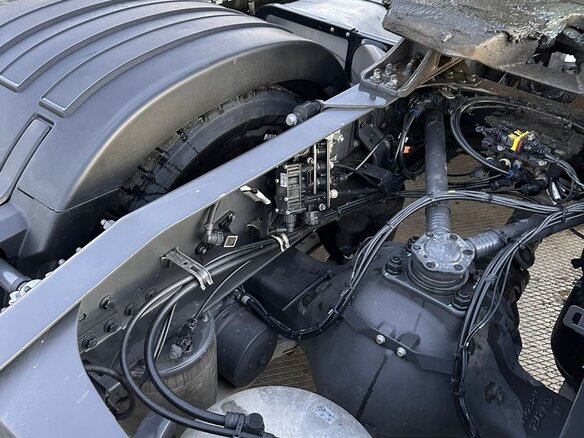 2022 Volvo FH, чёрный, 12990000 рублей - вид 13