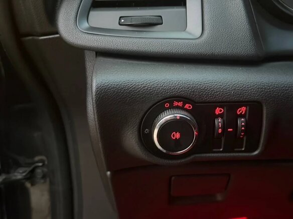 2012 Opel Astra J Рестайлинг, чёрный, 760000 рублей - вид 17