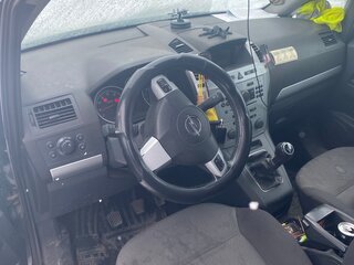 2012 Opel Zafira B Рестайлинг, чёрный, 630000 рублей, вид 5