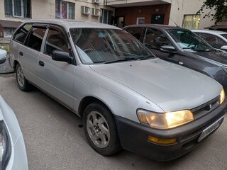 1999 Toyota Sprinter VII (E100), серебристый, 299000 рублей, вид 2