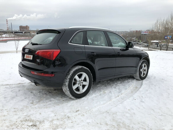 2010 Audi Q5 I (8R), чёрный - вид 1