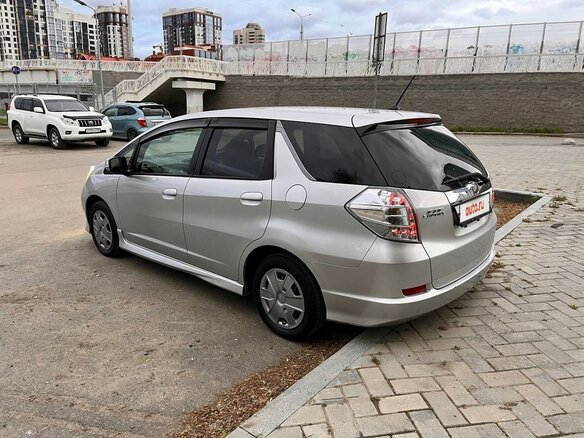 2011 Honda Fit Shuttle I, серебристый, 1080000 рублей - вид 5