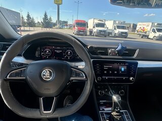 2020 Skoda Superb III Рестайлинг, серый, 2950000 рублей, вид 3