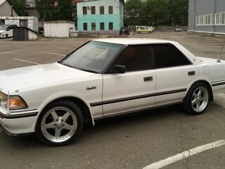 1991 Toyota Crown VIII (S130), белый, 880000 рублей, вид 5