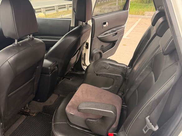 2012 Nissan Qashqai+2 I Рестайлинг, белый, 1150000 рублей - вид 13