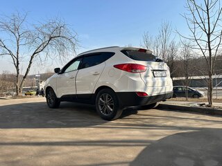 2013 Hyundai ix35 I Рестайлинг, белый, 1250000 рублей, вид 4