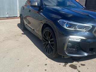 2019 BMW X6 M50d III (G06), чёрный, 7700000 рублей, вид 2