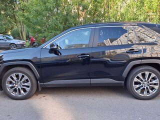 2020 Toyota RAV4 V (XA50), чёрный, 3000000 рублей, вид 1