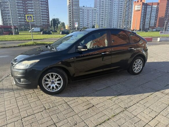 2011 Ford Focus II Рестайлинг, чёрный, 380000 рублей - вид 3