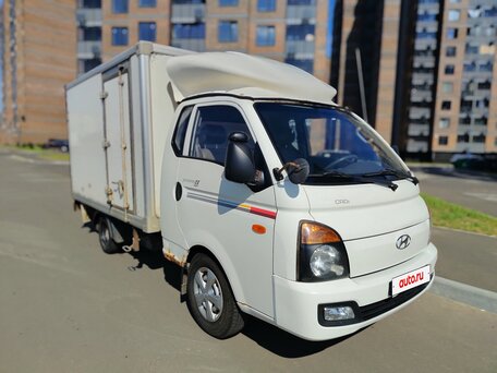 2013 Hyundai Porter II, белый, 820000 рублей, вид 2