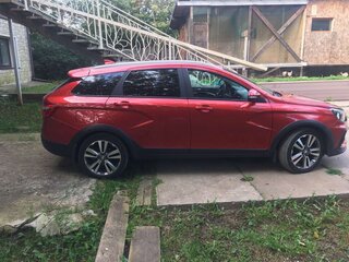 2021 Lada (ВАЗ) Vesta SW Cross I, красный, 950000 рублей, вид 3