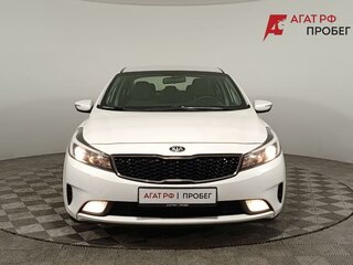 2018 Kia Cerato III Рестайлинг (Classic), белый, 1410000 рублей, вид 2