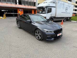2015 BMW 7 серии 750i xDrive VI (G11/G12), серый, 3900000 рублей, вид 3