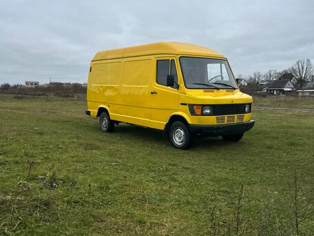 1987 Mercedes-Benz T1, жёлтый, 520000 рублей, вид 1